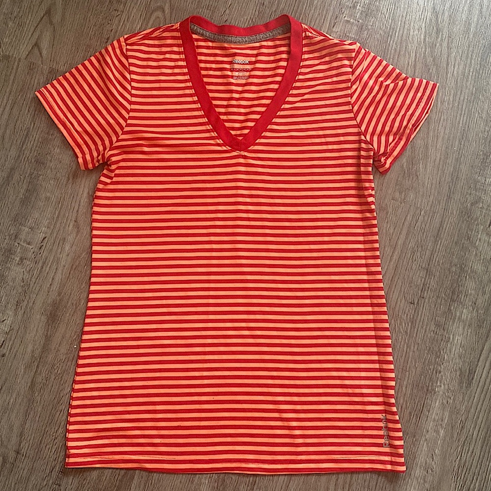👚Reebok athletic short sleeve, Red/peach stripe, size S